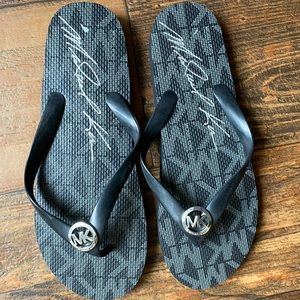 New Michael Kors flip flop